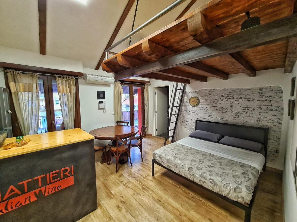 Regis B&B Appartamenti centro storico Chivasso Esterno foto