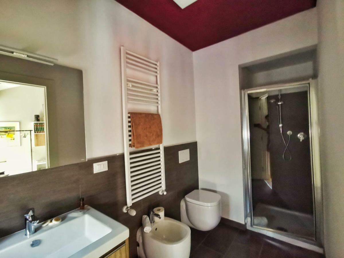 Regis B&B Appartamenti centro storico Chivasso Esterno foto